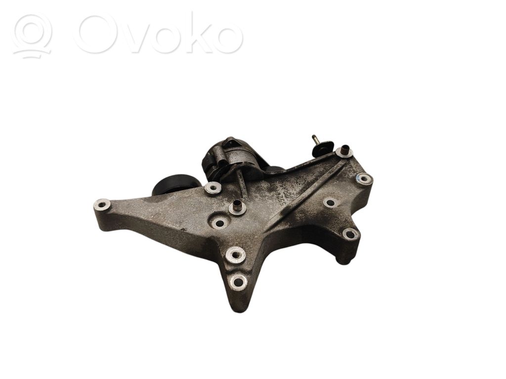 Fiat 500L Generator/alternator bracket 