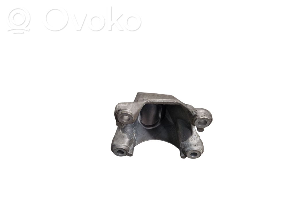 Porsche Cayenne (92A) Engine mounting bracket 