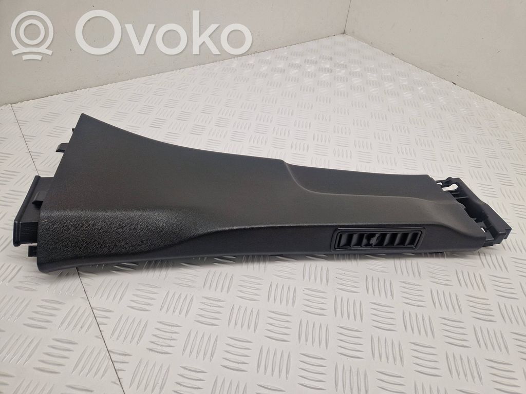 Osłona dolna słupka / B   769154137R,769156061R