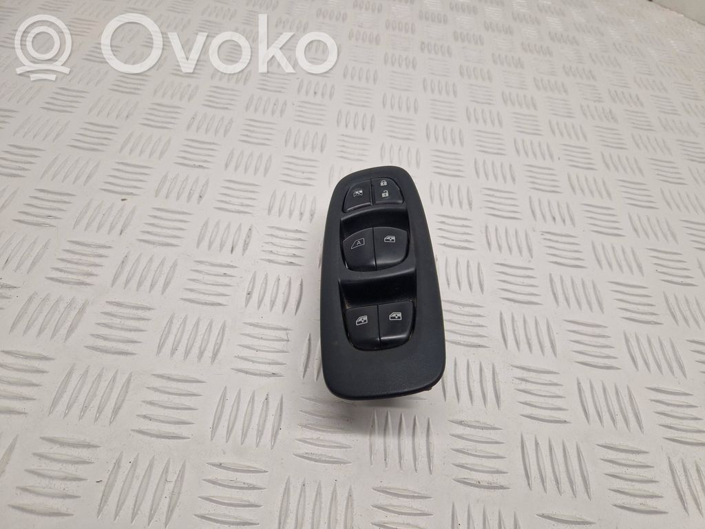 Renault Kadjar Electric window control switch 