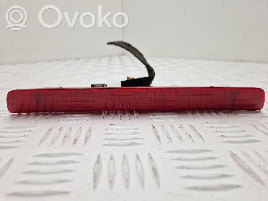 Renault Kadjar Third/center stoplight 