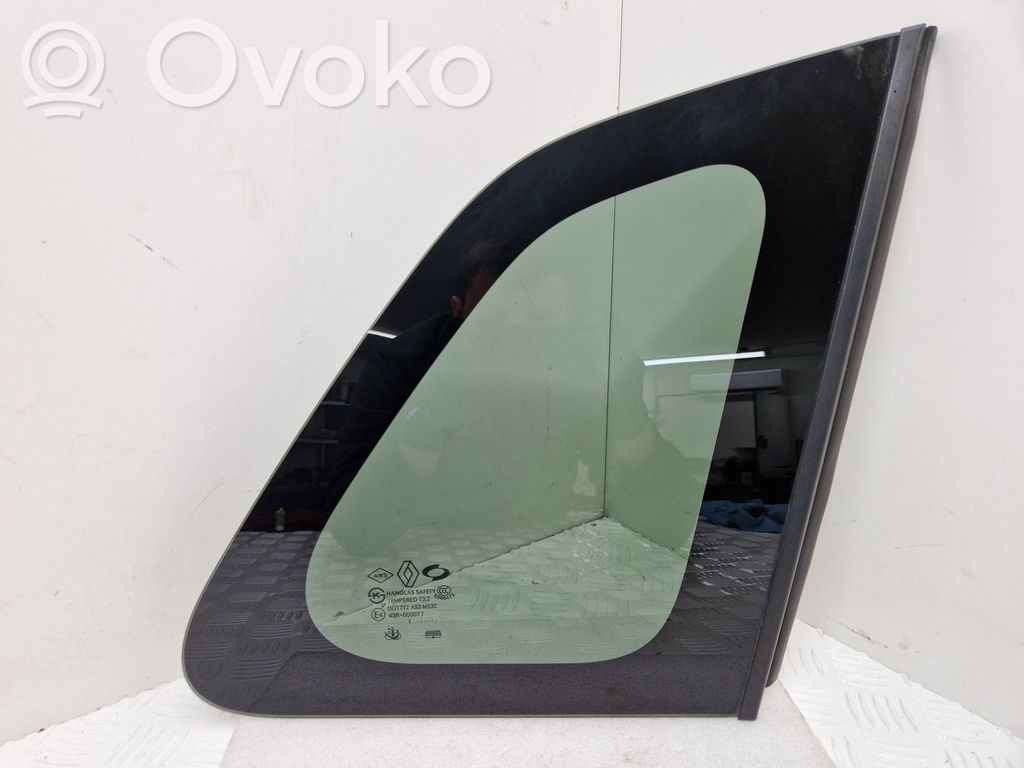 Renault Koleos I Rear side window 