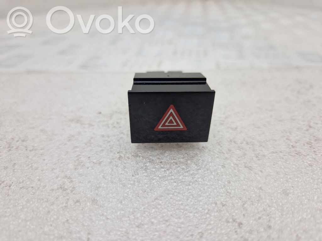 DS Automobiles 4 II Hazard light switch 