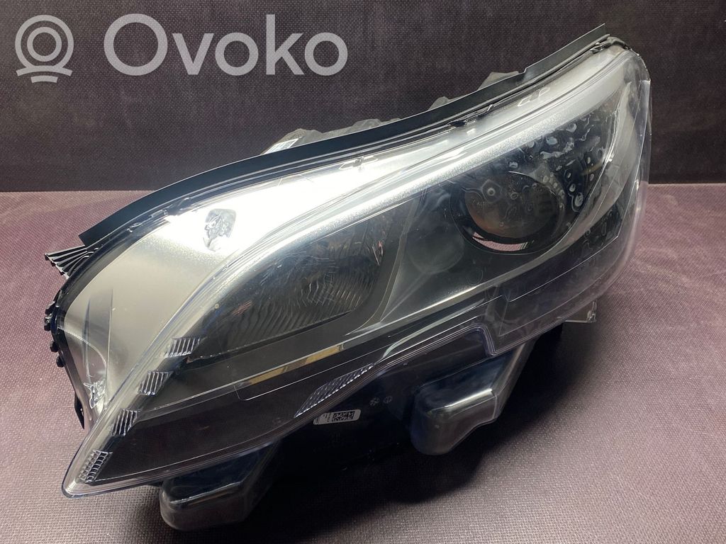 Peugeot Traveller Headlight/headlamp 