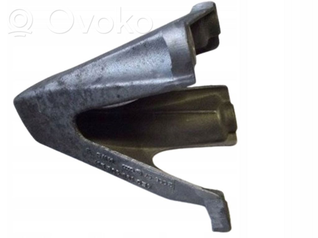 Audi A8 S8 D3 4E Engine mounting bracket 
