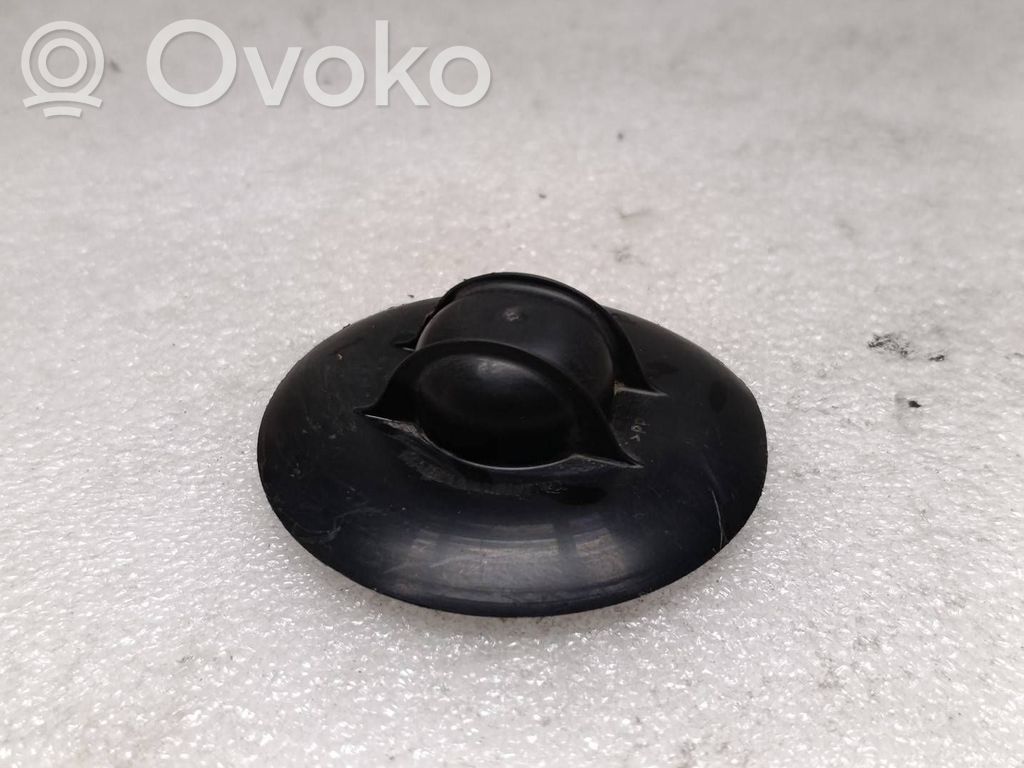 Volvo XC60 Kita salono detalė 