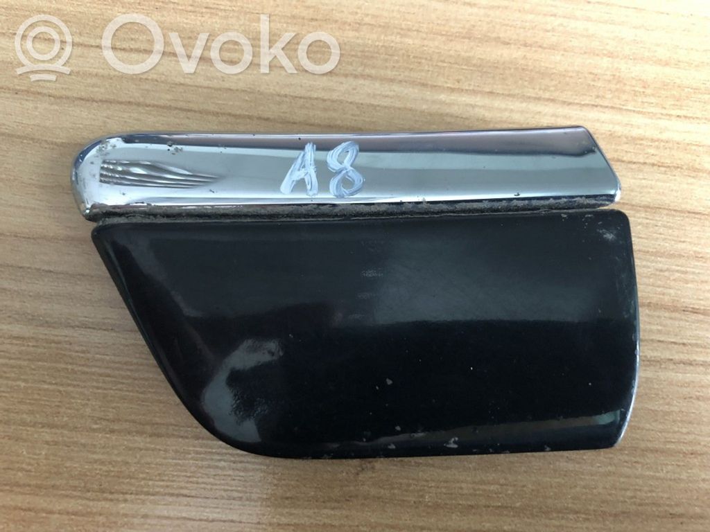 Audi A8 S8 D3 4E Lokasuojan lista (muoto) 