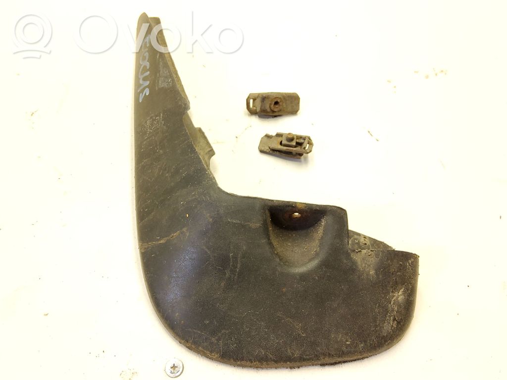Ford Focus Chlapacze przednie 