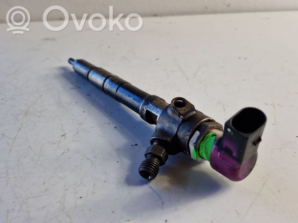 Inyector de combustible   03L130277B