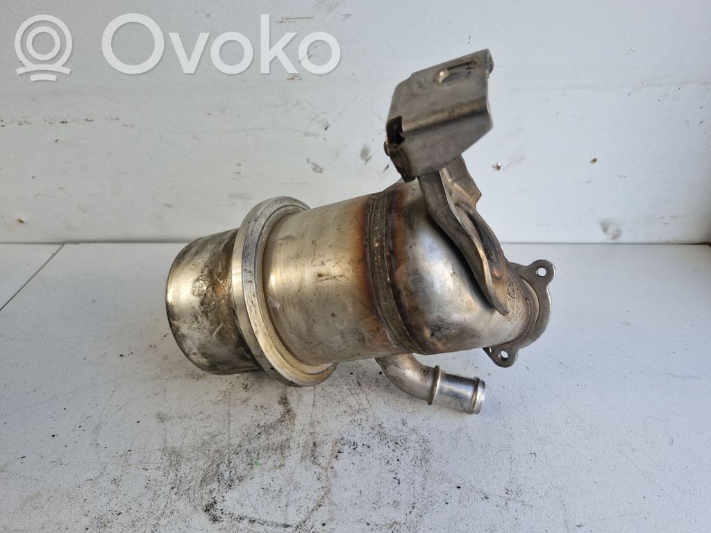 Volkswagen PASSAT B8 Răcitor supapă EGR 