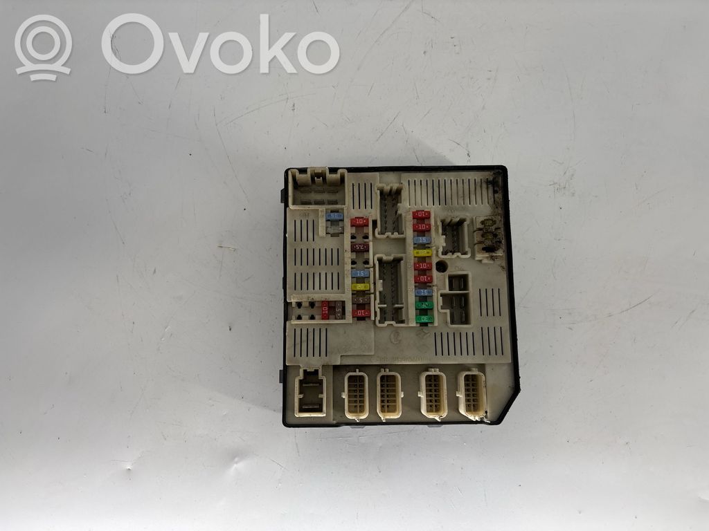 Módulo de fusible   284B60014R,519287411,3420028535
