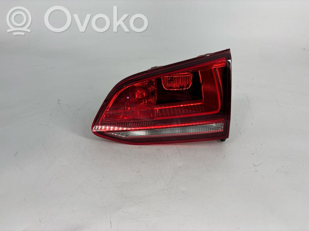 Volkswagen Golf VII Lampy tylnej klapy bagażnika 