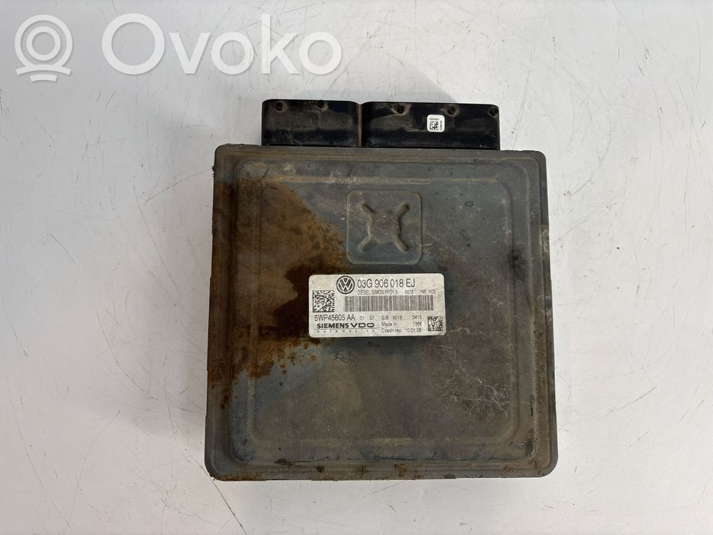 Volkswagen PASSAT B6 Engine control unit/module 