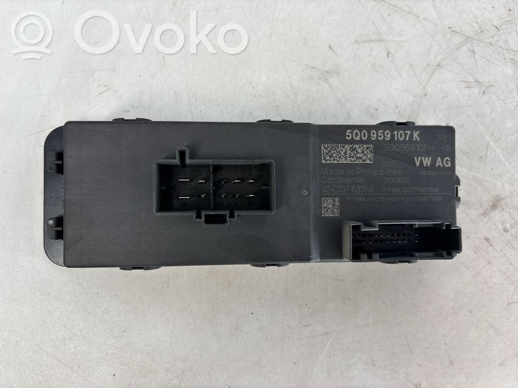 Volkswagen PASSAT B8 Sterownik / Moduł elektrycznej klapy tylnej / bagażnika 