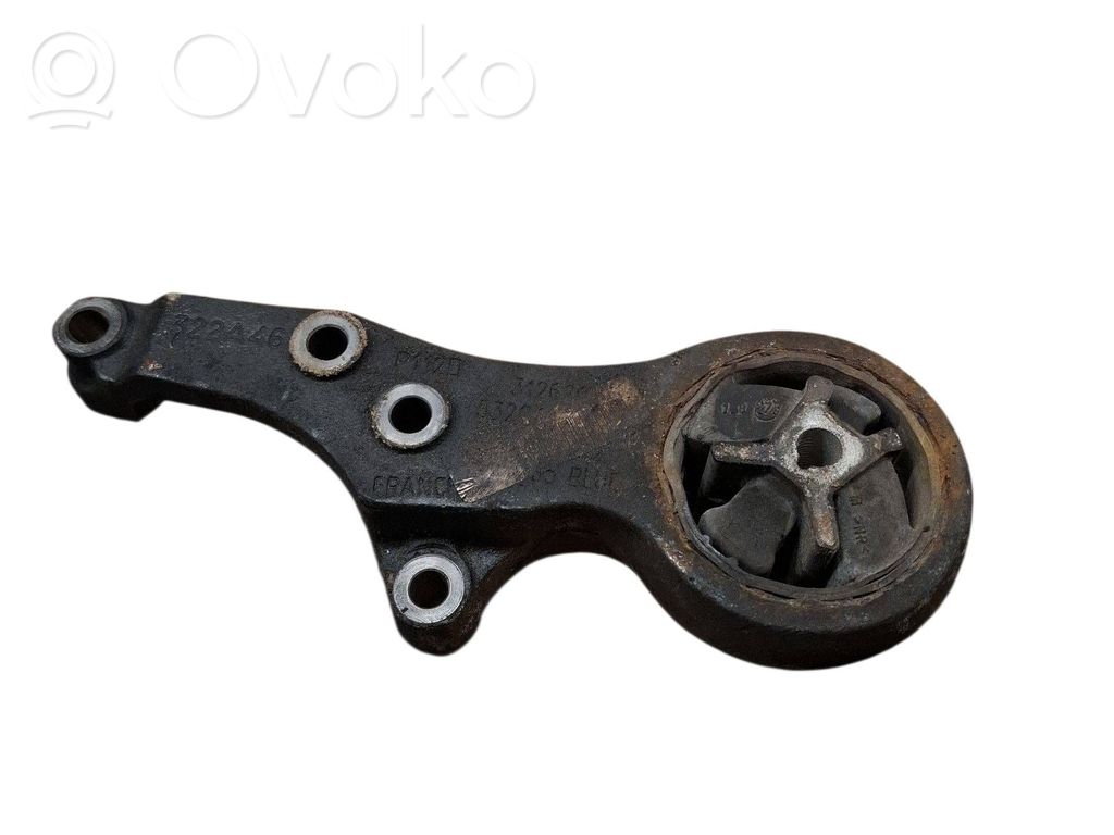 Volvo V50 Engine mount bracket 