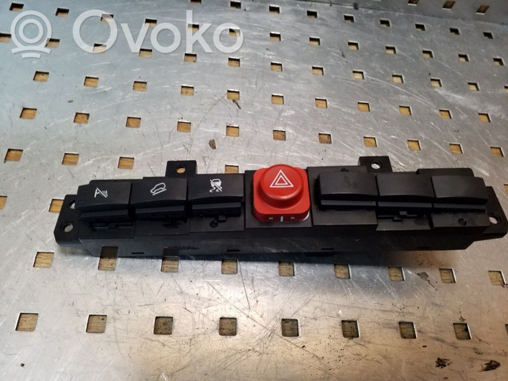 Opel Antara Botón interruptor de luz de peligro 
