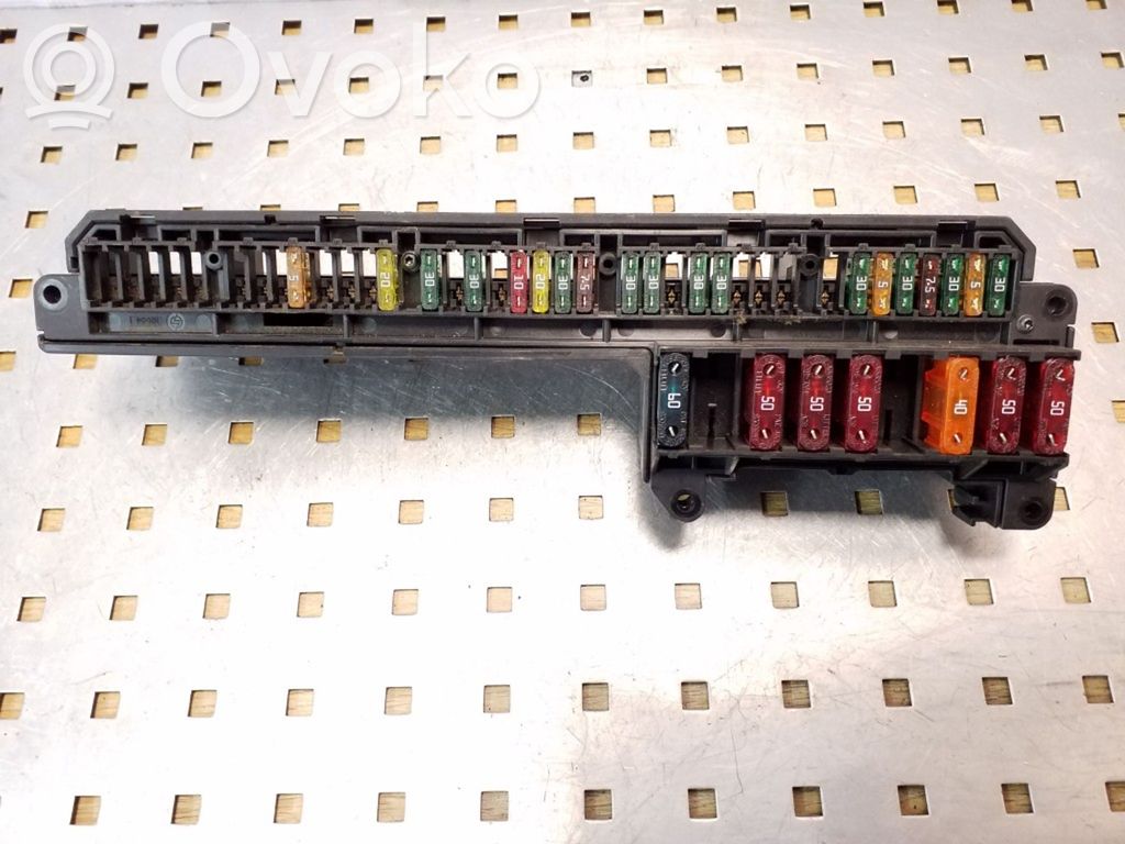 BMW 5 E60 E61 Fuse module 