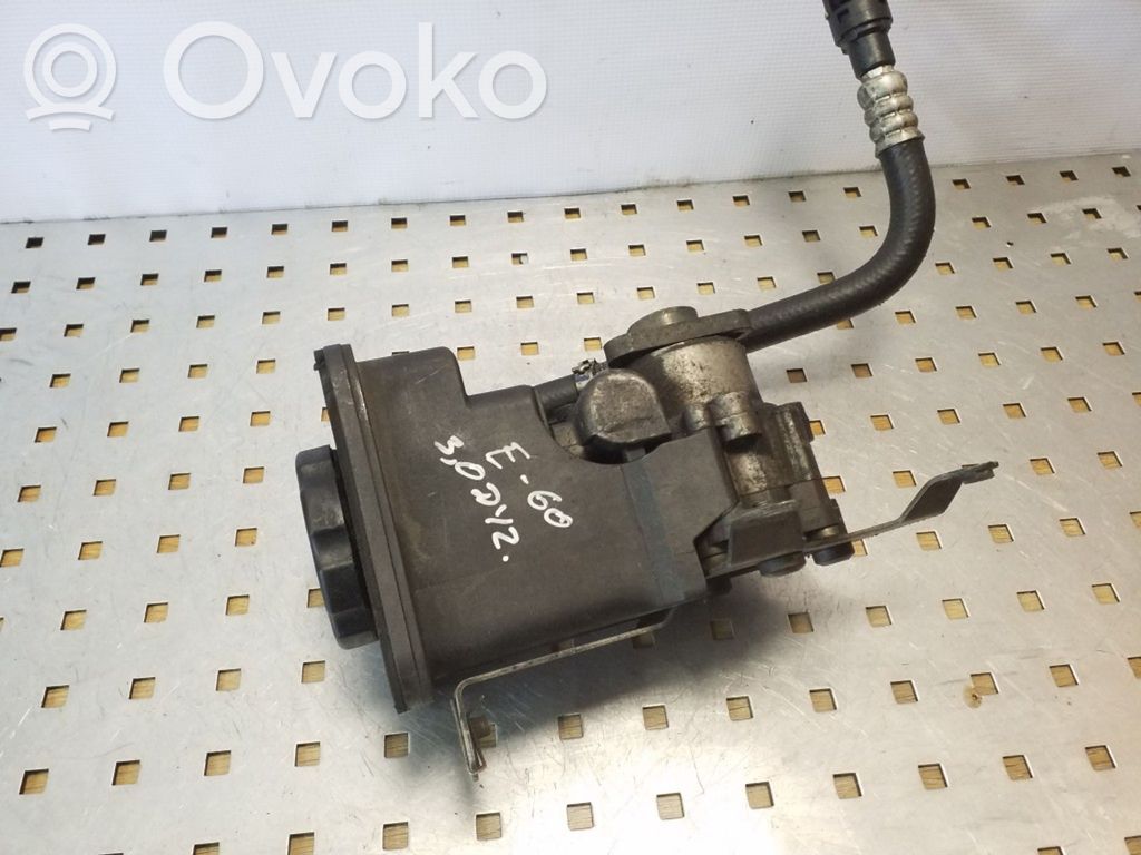 BMW 5 E60 E61 Power steering pump 