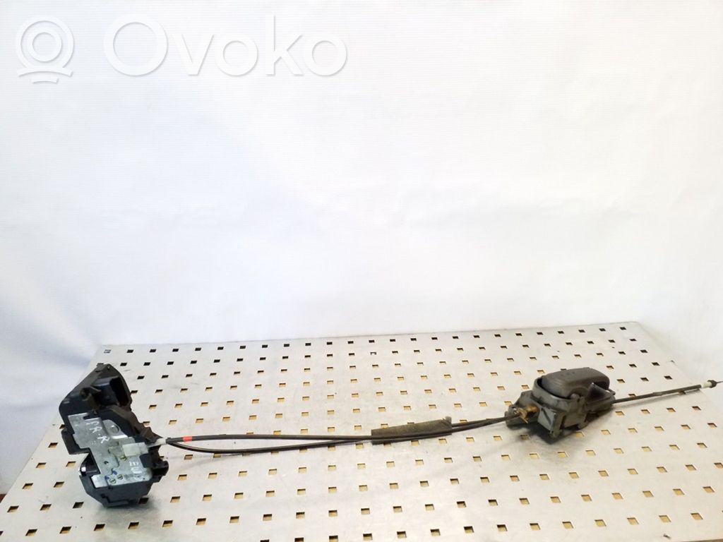 Nissan Note (E11) Front door lock 
