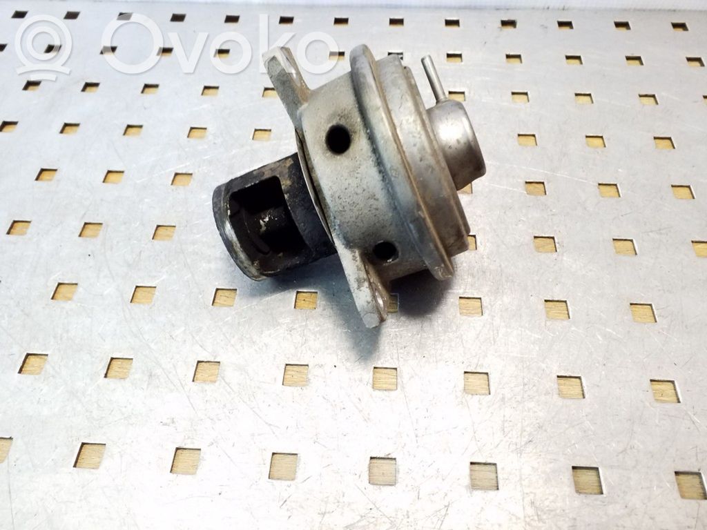 Chrysler Grand Voyager V EGR valve 