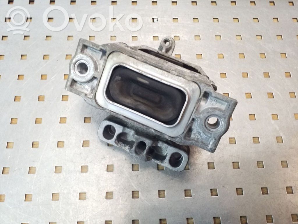 Skoda Octavia Mk2 (1Z) Engine mount bracket 