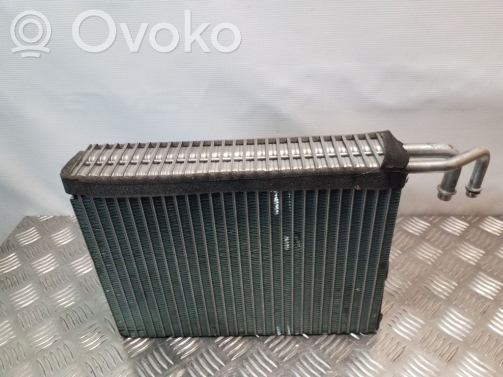 BMW 7 E65 E66 Condenseur de climatisation 