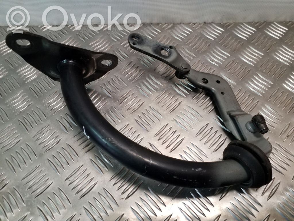 Tailgate/trunk/boot hinge   8240340