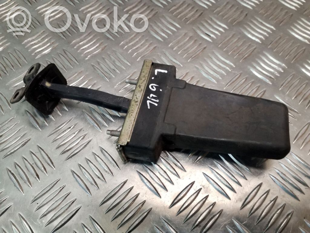 Saab 9-3 Ver2 Takaoven pidätin 