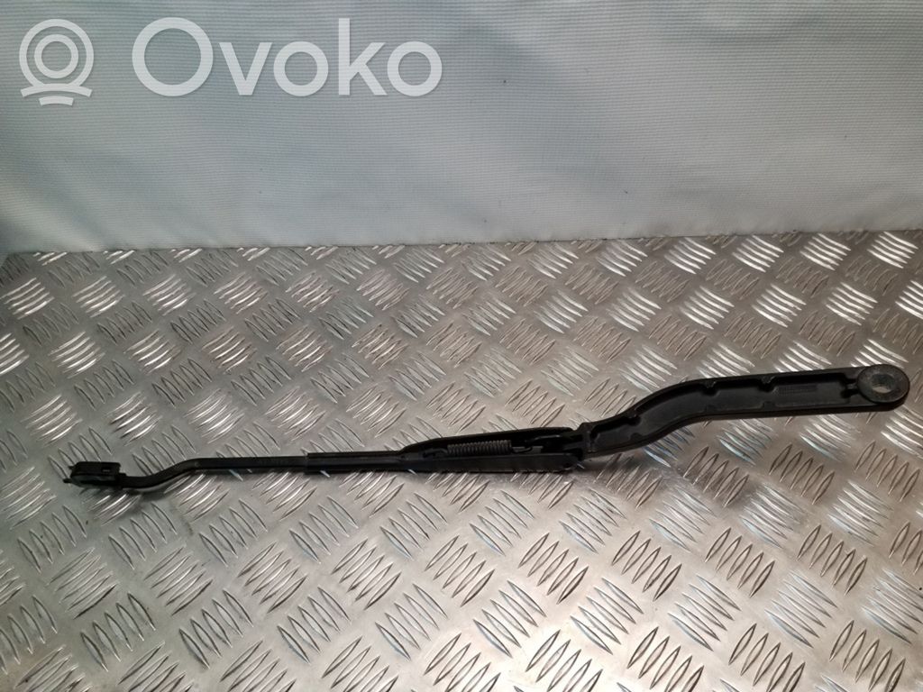 Saab 9-5 Wischerarm vorne 