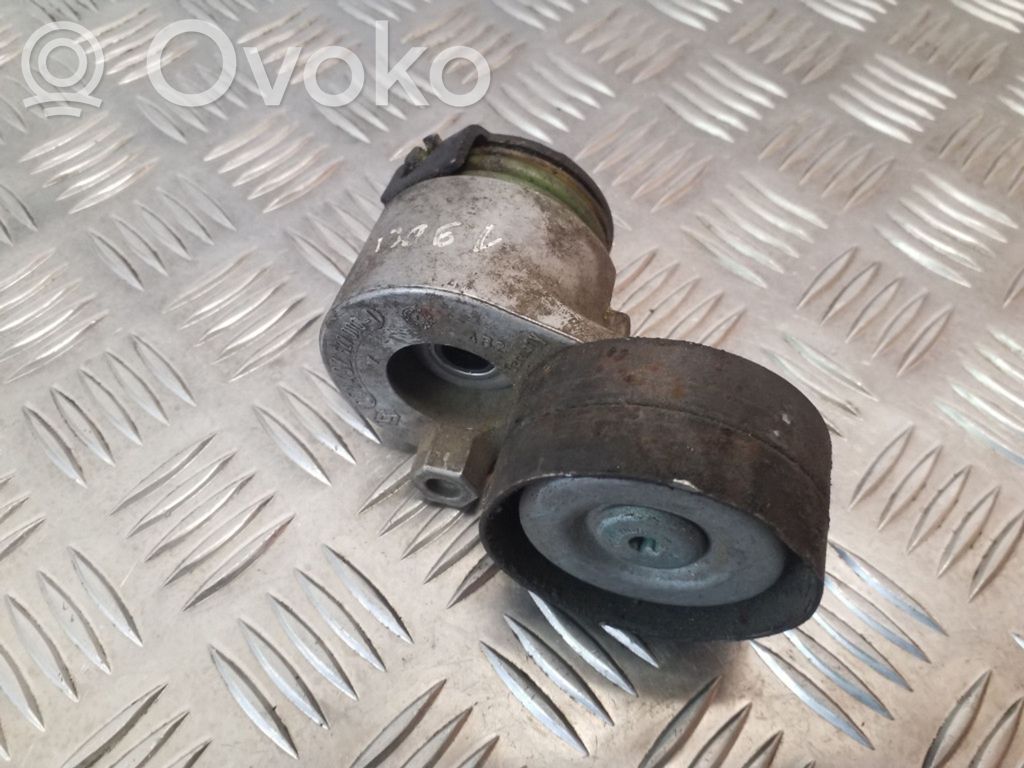 Nissan Primera Diržo įtempėjas 