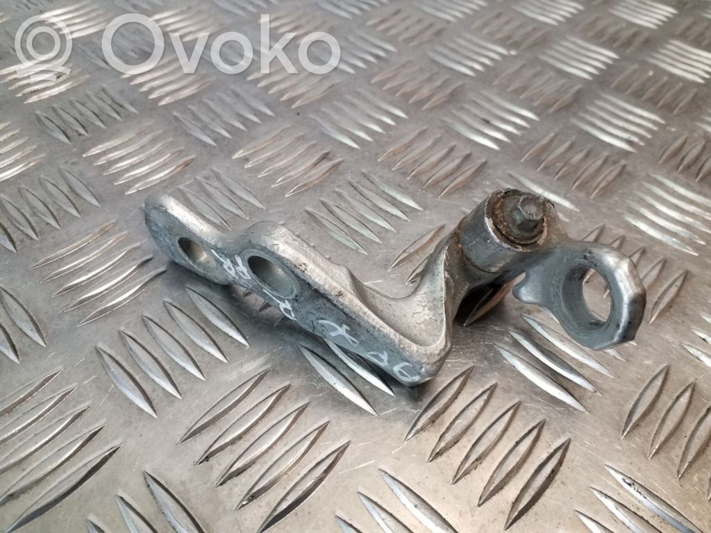Ford Focus Front door lower hinge 