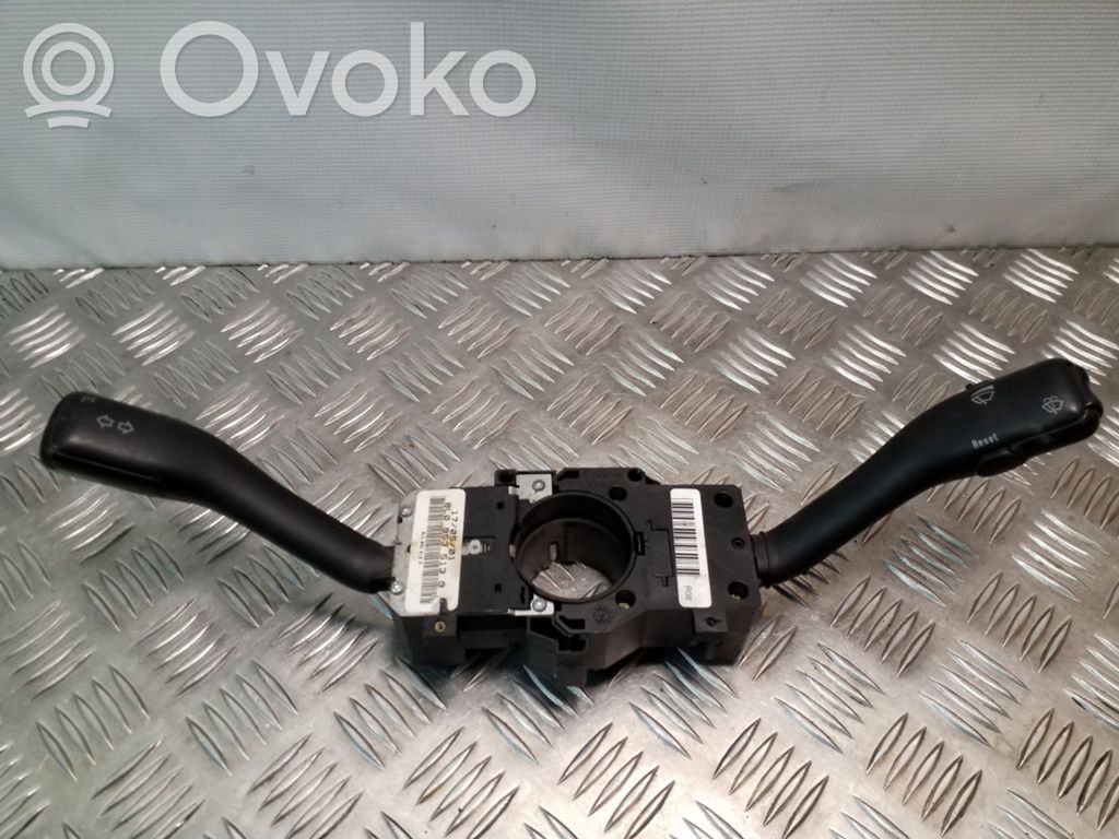 Seat Toledo II (1M) Wiper turn signal indicator stalk/switch 