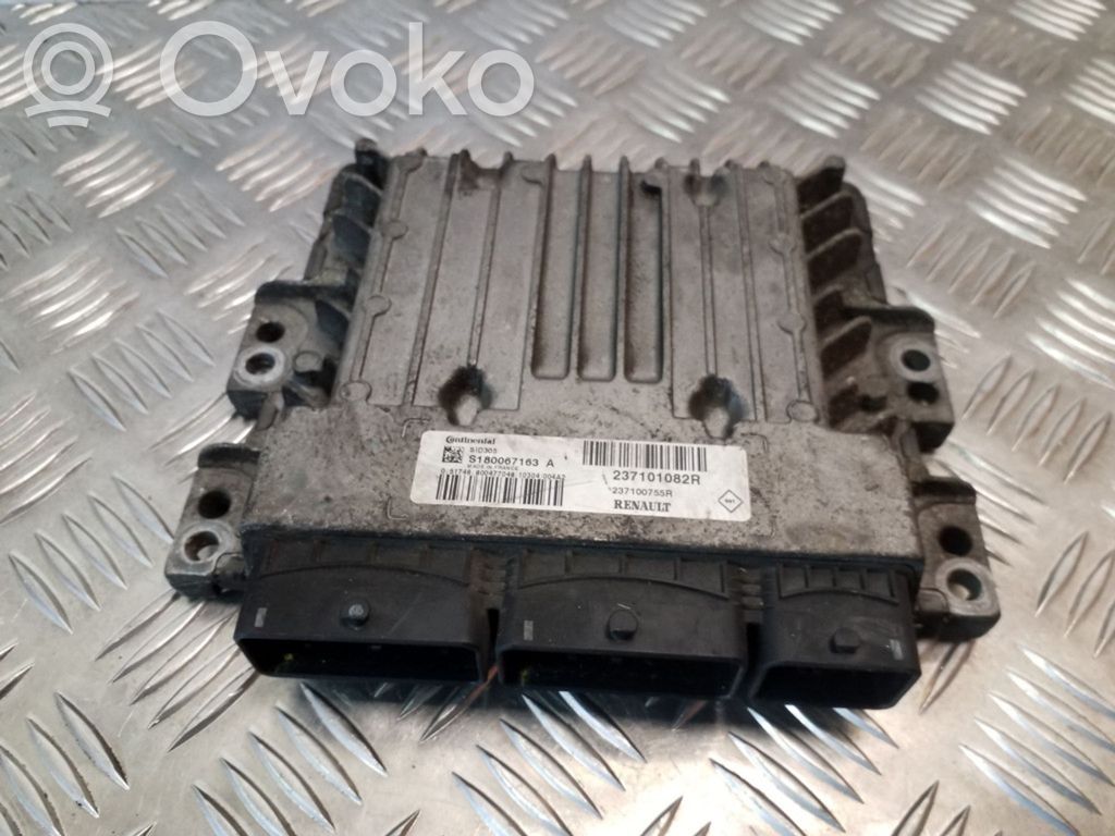 Nissan Juke I F15 Engine control unit/module 
