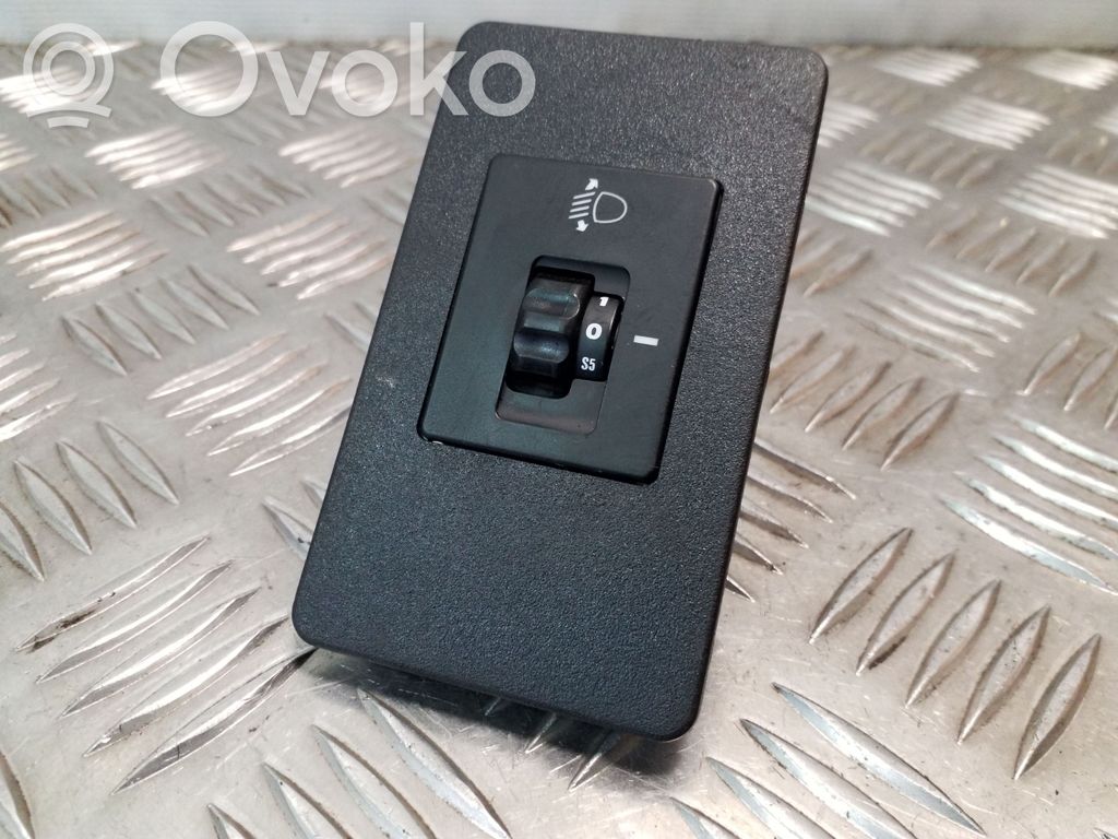 Hyundai Galloper Headlight level height control switch 