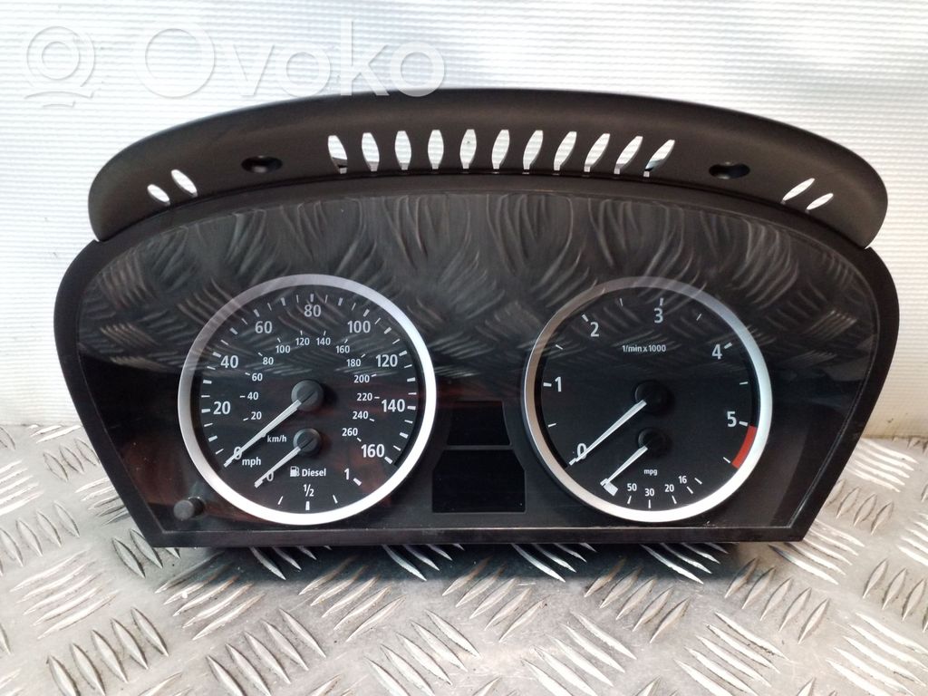 BMW 5 E60 E61 Speedometer (instrument cluster) 
