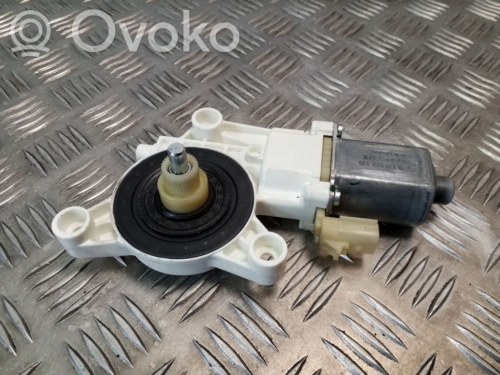 Chrysler Grand Voyager V Takaoven ikkunan nostomoottori 