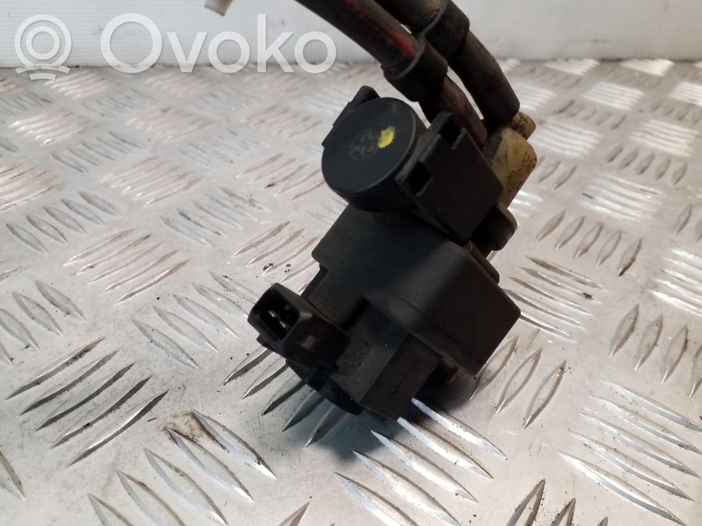 Hyundai ix35 Vacuum valve 