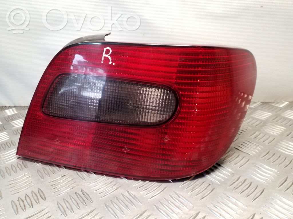 Citroen Xsara Aizmugurējais lukturis virsbūvē 