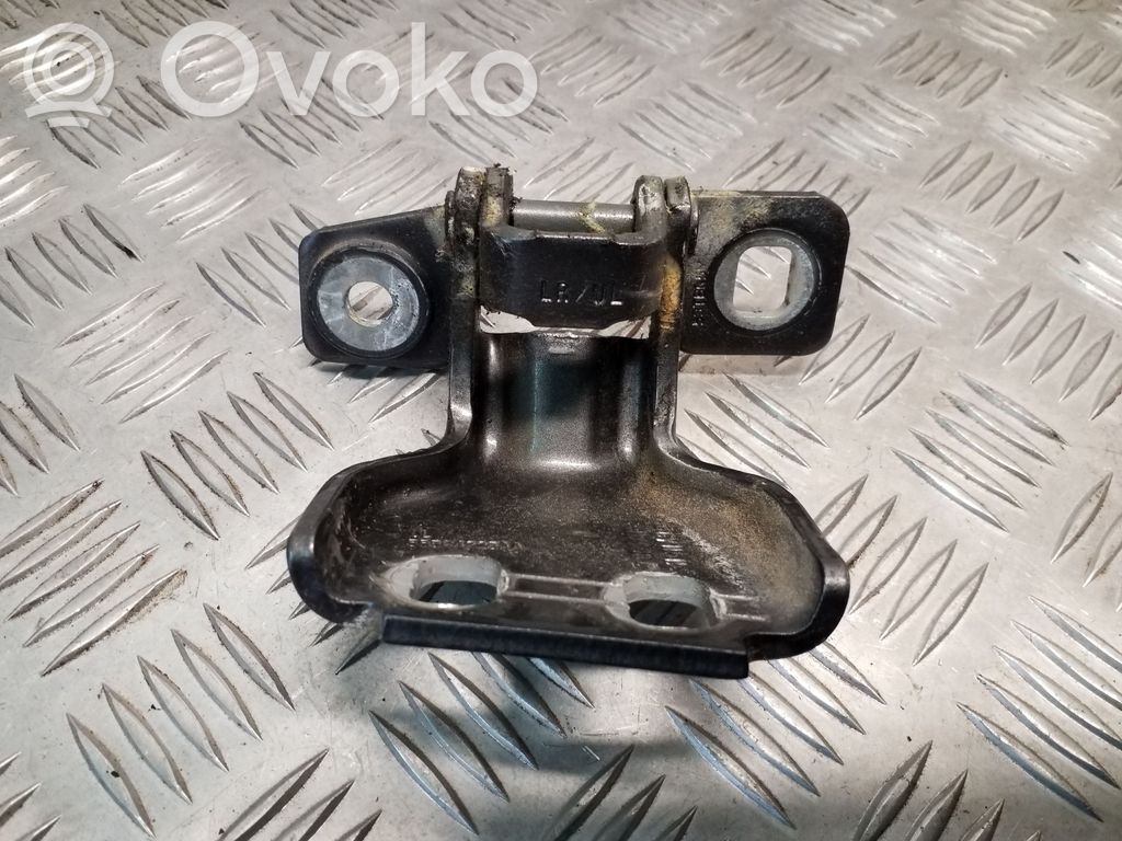 Jeep Grand Cherokee (WK) Rear door upper hinge 
