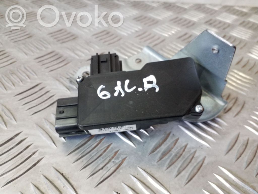 Infiniti EX Door control unit/module 
