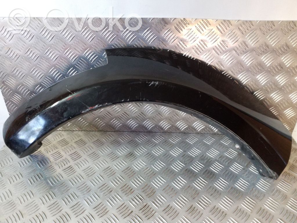 Dodge Nitro Aizmugurējā spārna uzlika / moldings 