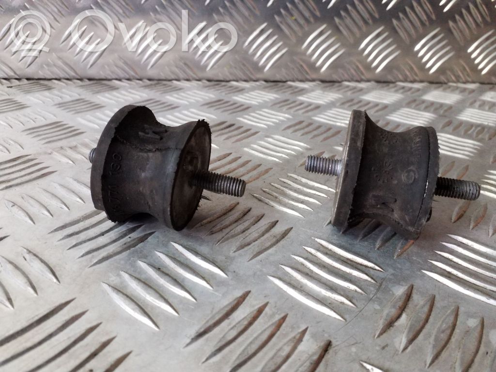 Gearbox mount   6771130