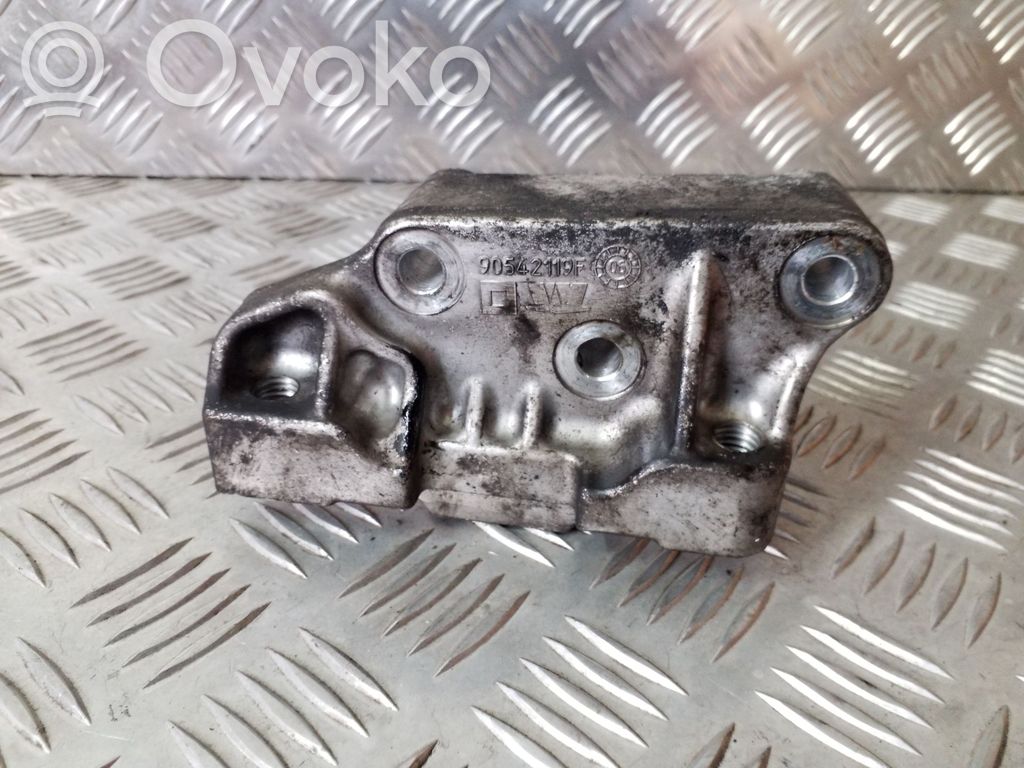 Chrysler Voyager Engine mounting bracket 