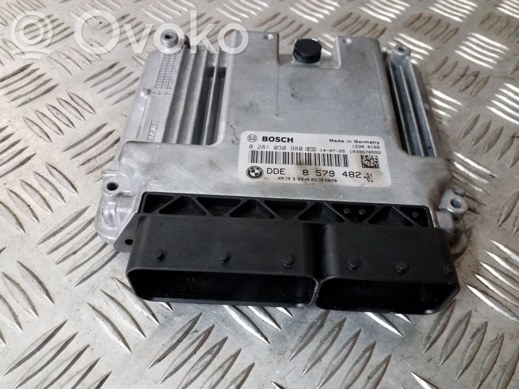 BMW 1 F20 F21 Engine control unit/module 