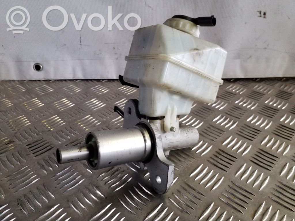 BMW X3 E83 Master brake cylinder 