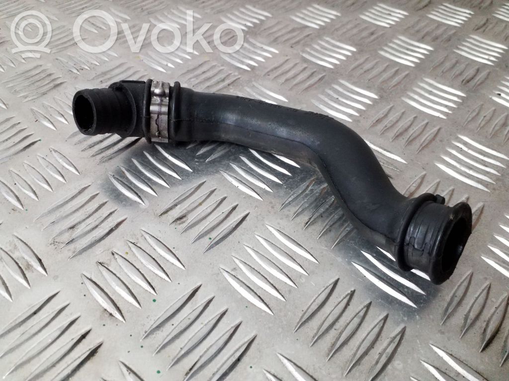 Ford Focus Шланг сапуна 