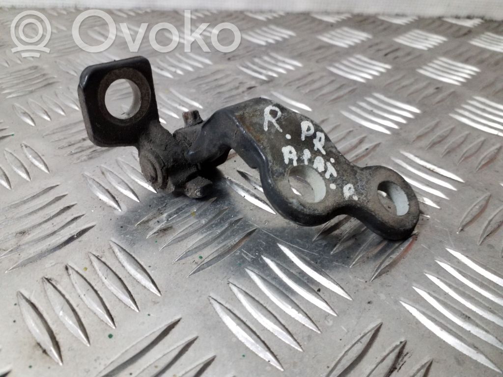 Ford Focus Front door lower hinge 