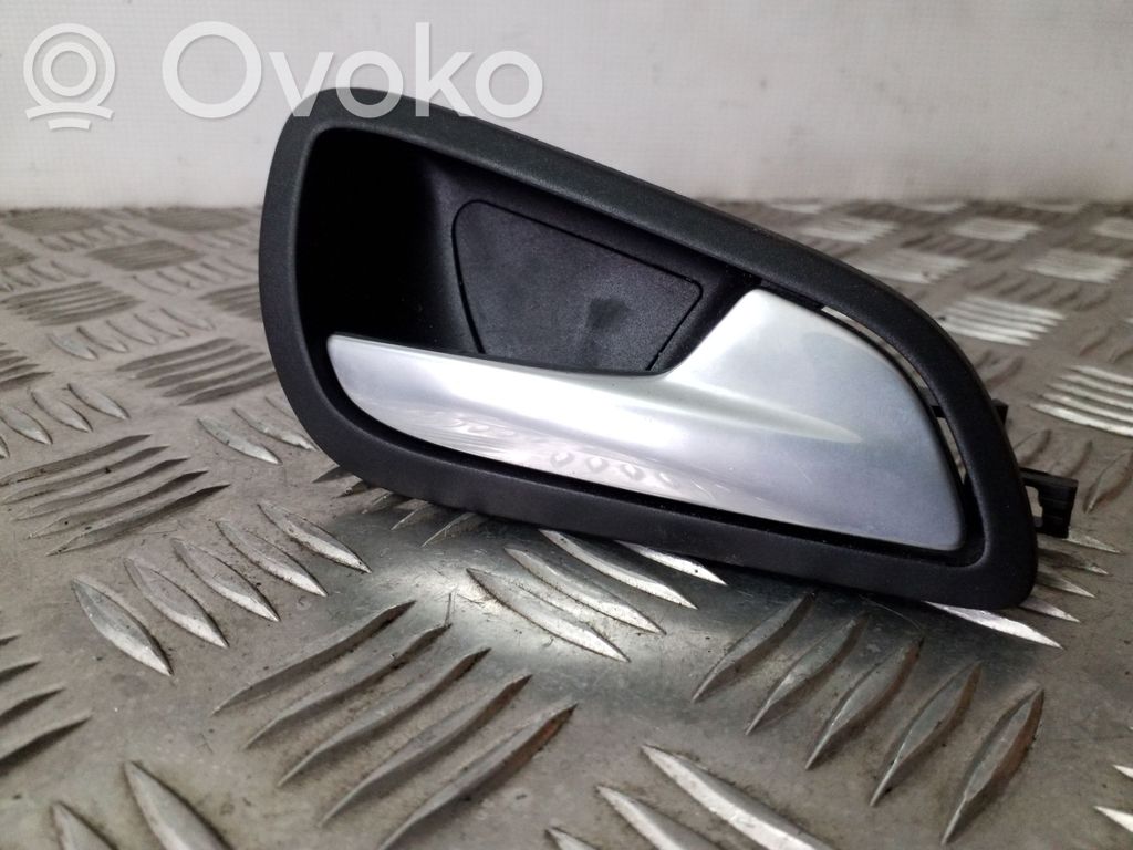 Ford Focus Manecilla interna puerta delantera 