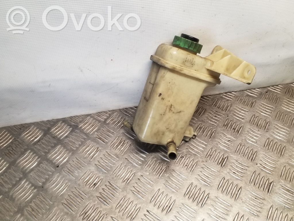 Audi 80 90 S2 B4 Ohjaustehostimen nestesäiliö 