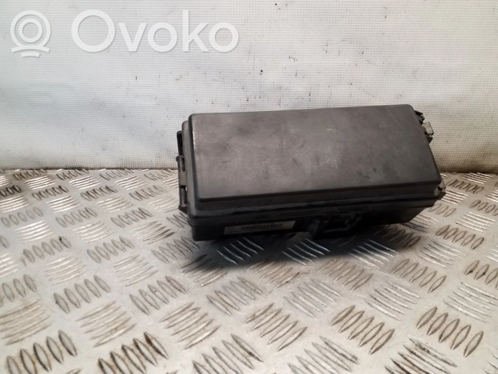 Jeep Grand Cherokee (WK) Fuse module 